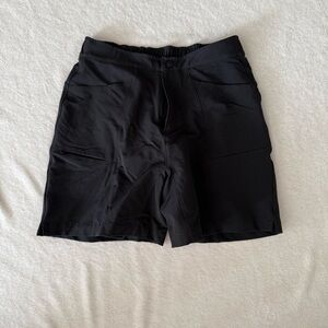 Women’s L.L. Bean Black Padded Bike Shorts Small